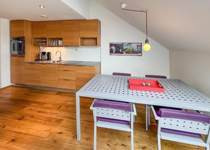 Lägenhet 3 Bedroom Awesome In Søgne